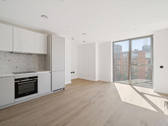 Studio for rent in Fulham, Greater London