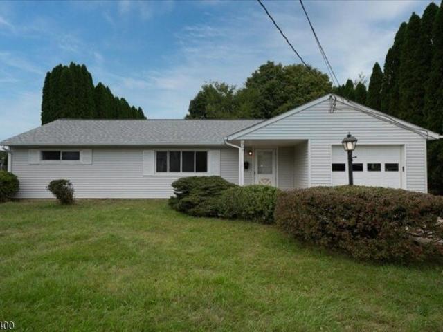 House for sale in Hackettstown, Warren County