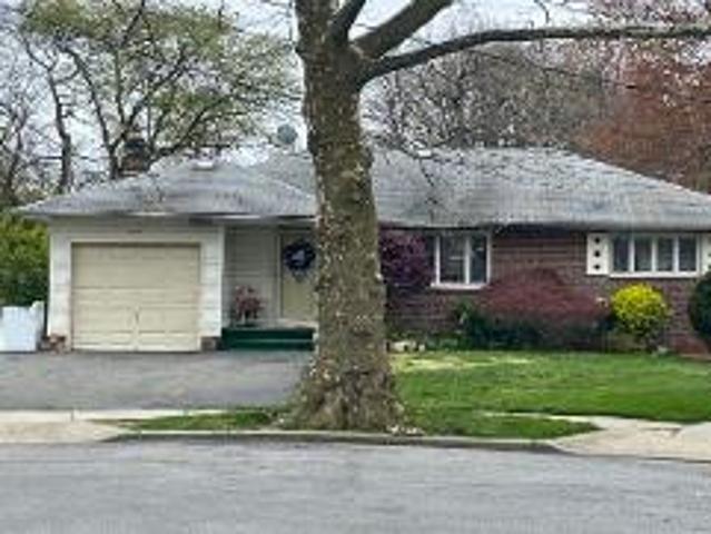 House for sale in North Valley Stream, Nassau County