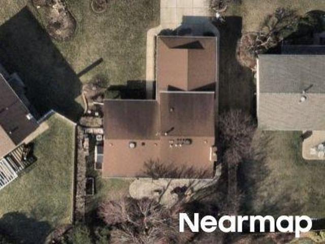House for sale in Elk Grove Village, Illinois