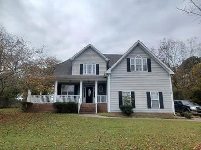 House for sale in Smithfield
