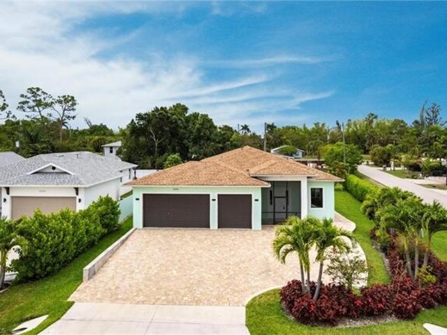 House for sale in Bonita Springs