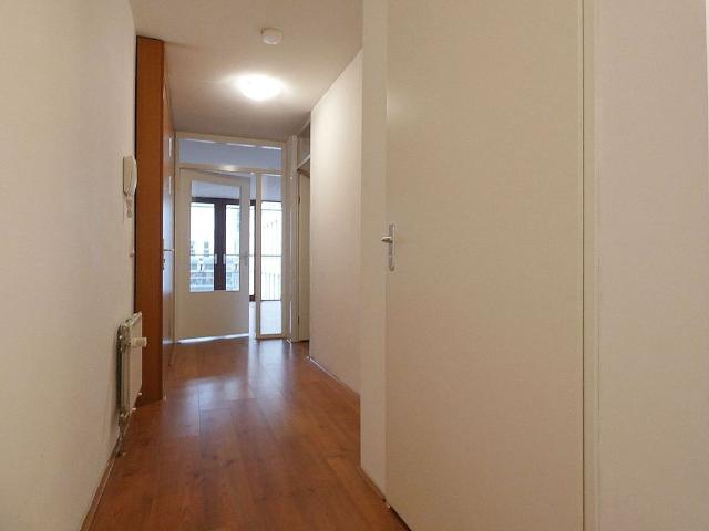 Appartement te huur in Bezuidenhout, Zuid Holland