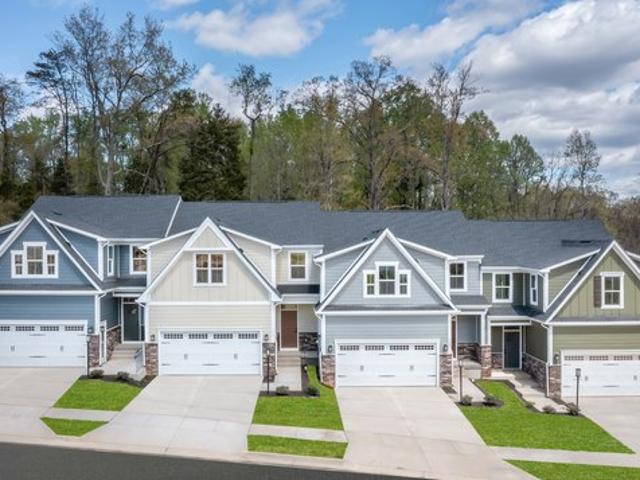 Townhouse for sale in Virginia