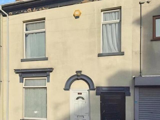 House for sale in Dixons Green, Dudley