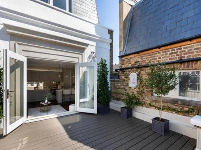 House for sale in Lyons, Greater London