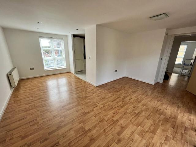 Apartment for rent in Crumbles, Eastbourne