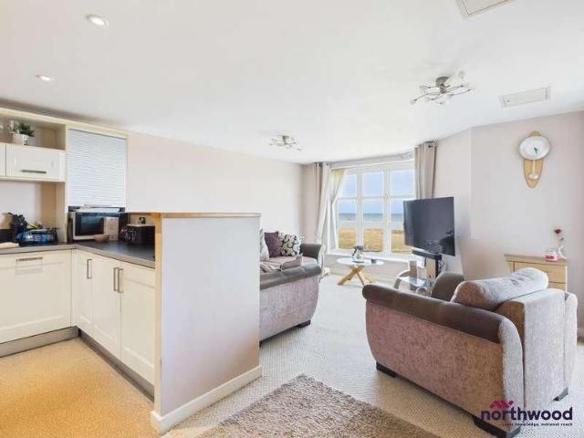 Apartment for rent in Crumbles, Eastbourne