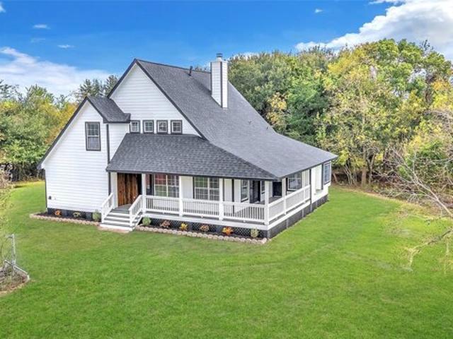 House for sale in Santa Fe, Texas