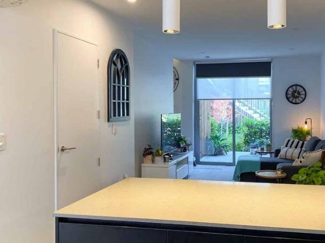 Townhouse for rent in Heathcote, Canterbury
