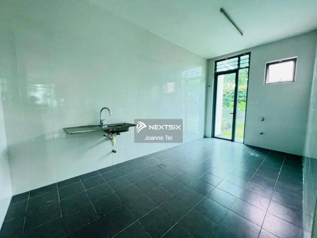 Shop for sale in Kuching
