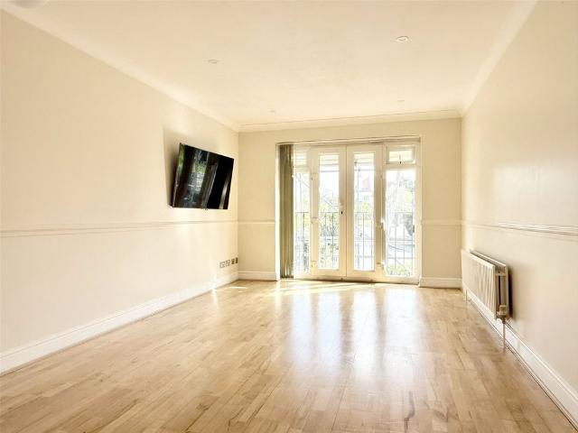 Apartment for rent in Whetstone, Greater London