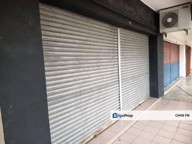 Shop for rent in Malaka