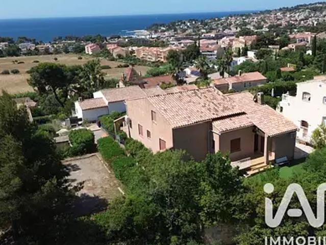 Maison vente à Arrondissement de Toulon, Carqueiranne