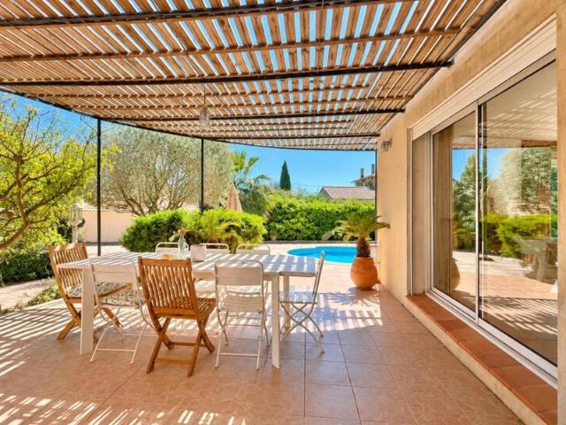 Maison vente à Arrondissement de Toulon, Carqueiranne