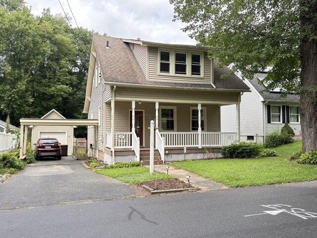 House for sale in Hampden, Massachusetts