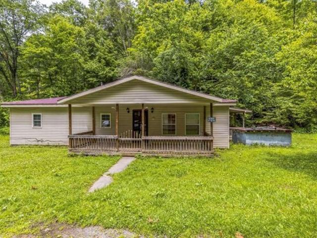 House for sale in Pine Top