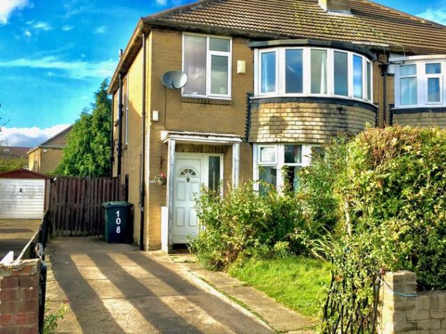 House for rent in Carr Manor, Moor Allerton