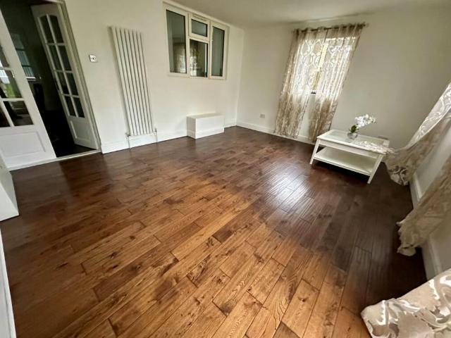House for rent in Carr Manor, Moor Allerton