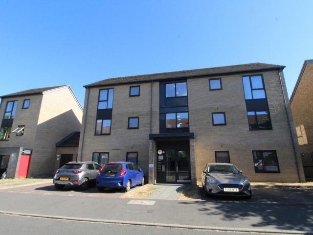 Apartment for rent in Harold Hill, Greater London