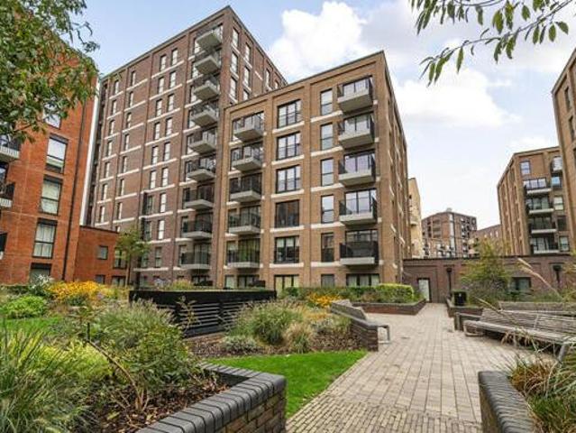 House for sale in Reading