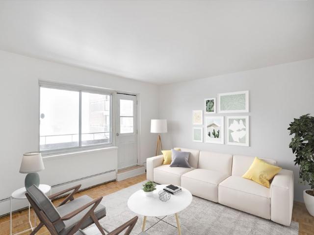 Apartment for rent in Dorval, Quebec