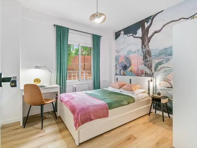 Apartamento en alquiler en el Turó de la Peira, Barcelona