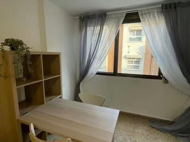 Apartamento en alquiler en Barri dels Ollers, l'Horta Sud