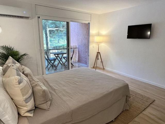 Estudio en alquiler en Baix Empordà, Catalunya