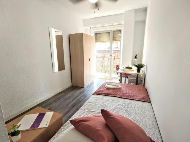 Apartamento en alquiler en Burjassot, València / Valencia
