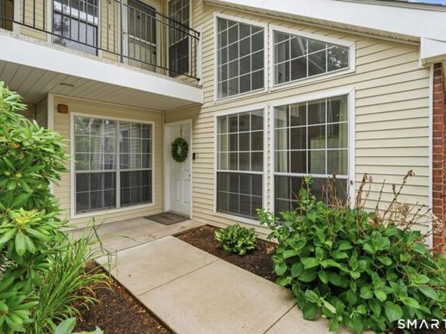 Condo for sale in Middletown, Connecticut