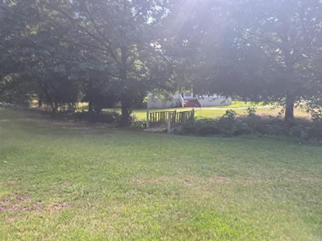 House for sale in Pineworth by the Lake, Macon