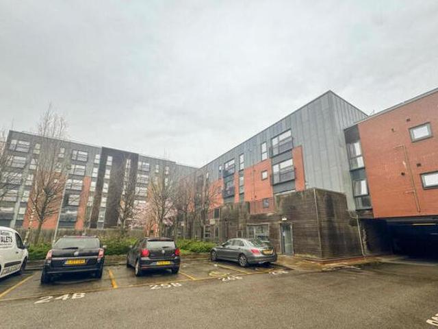 House for sale in Calderstones