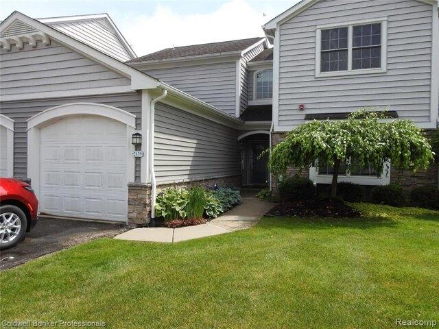 Condo for sale in Lapeer