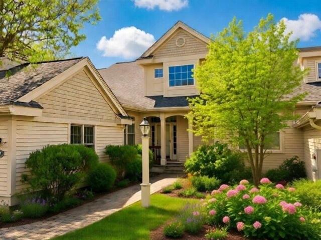 Condo for sale in Southborough, Massachusetts