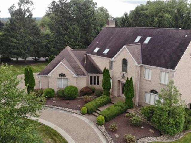House for sale in Allison Park