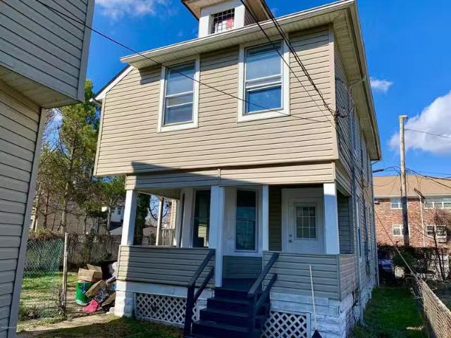 House for rent in Freehold