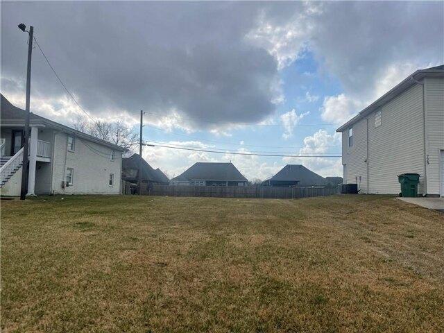 Land for sale in Destrehan