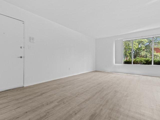 Apartment for rent in Dearborn Heights, Michigan