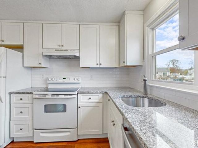 Condo for sale in Milford, Connecticut