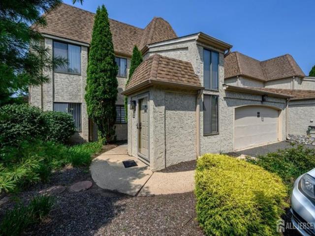 Condo for sale in Edison