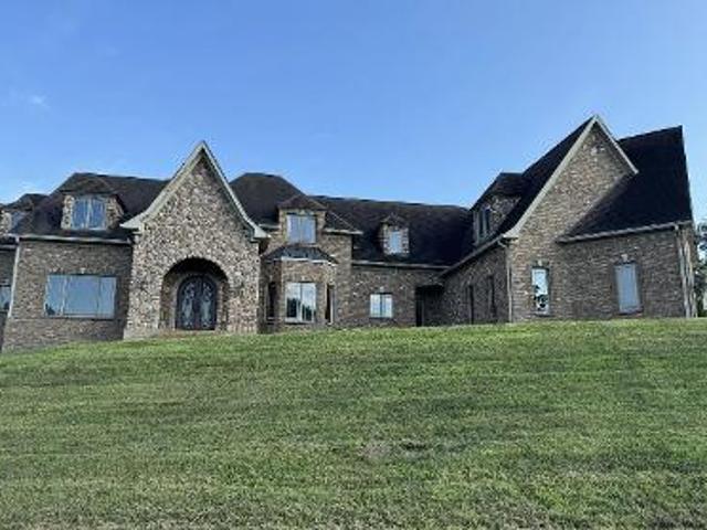 House for sale in Clarksville