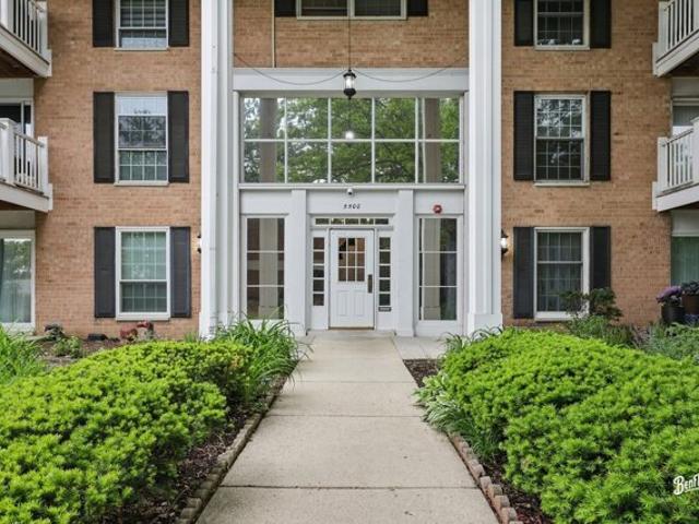 Condo for sale in Rolling Meadows