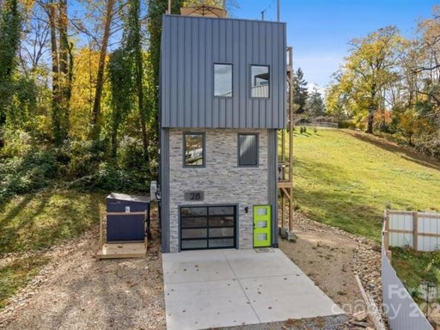 House for sale in Brevard