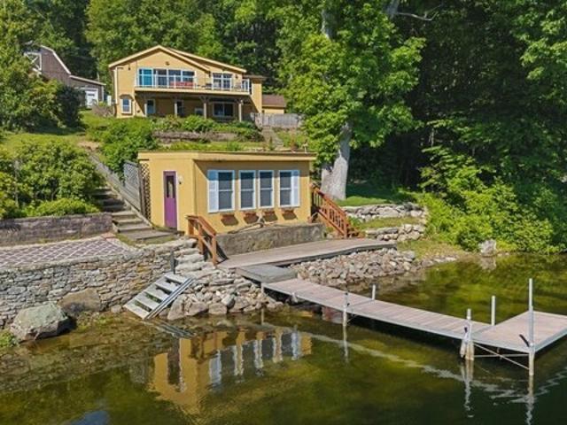 House for sale in Sutton, Massachusetts