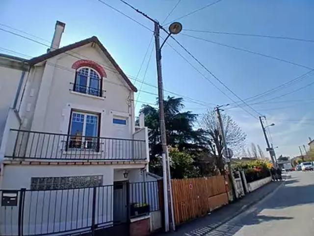 Maison vente à Saint-Germain-en-Laye, Carrières-sur-seine