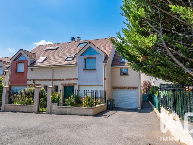 Maison vente à Saint-Germain-en-Laye, Carrières-sur-seine