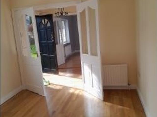 Detached House to rent in Carrigaline, South Tipperary