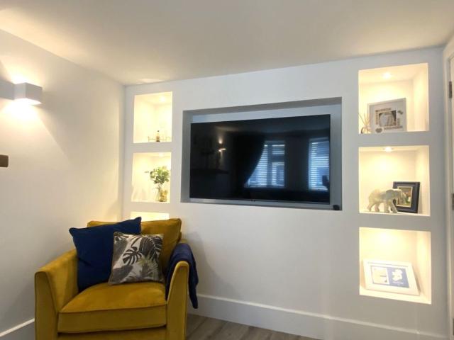 Terraced House for sale in Durrow