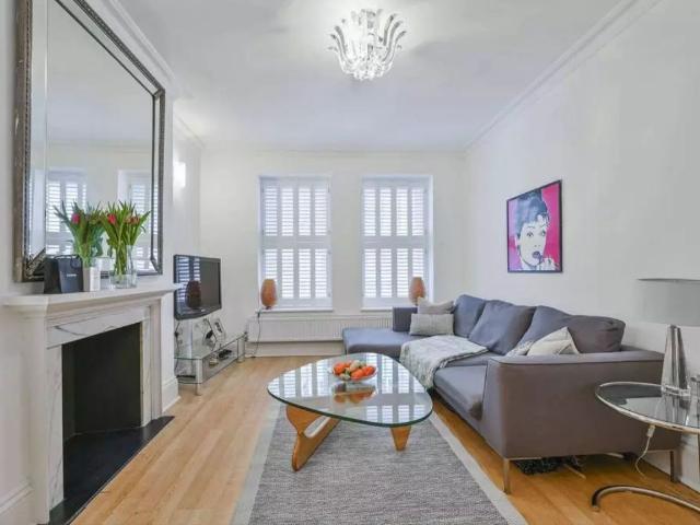 Apartment for rent in Mayfair, Greater London